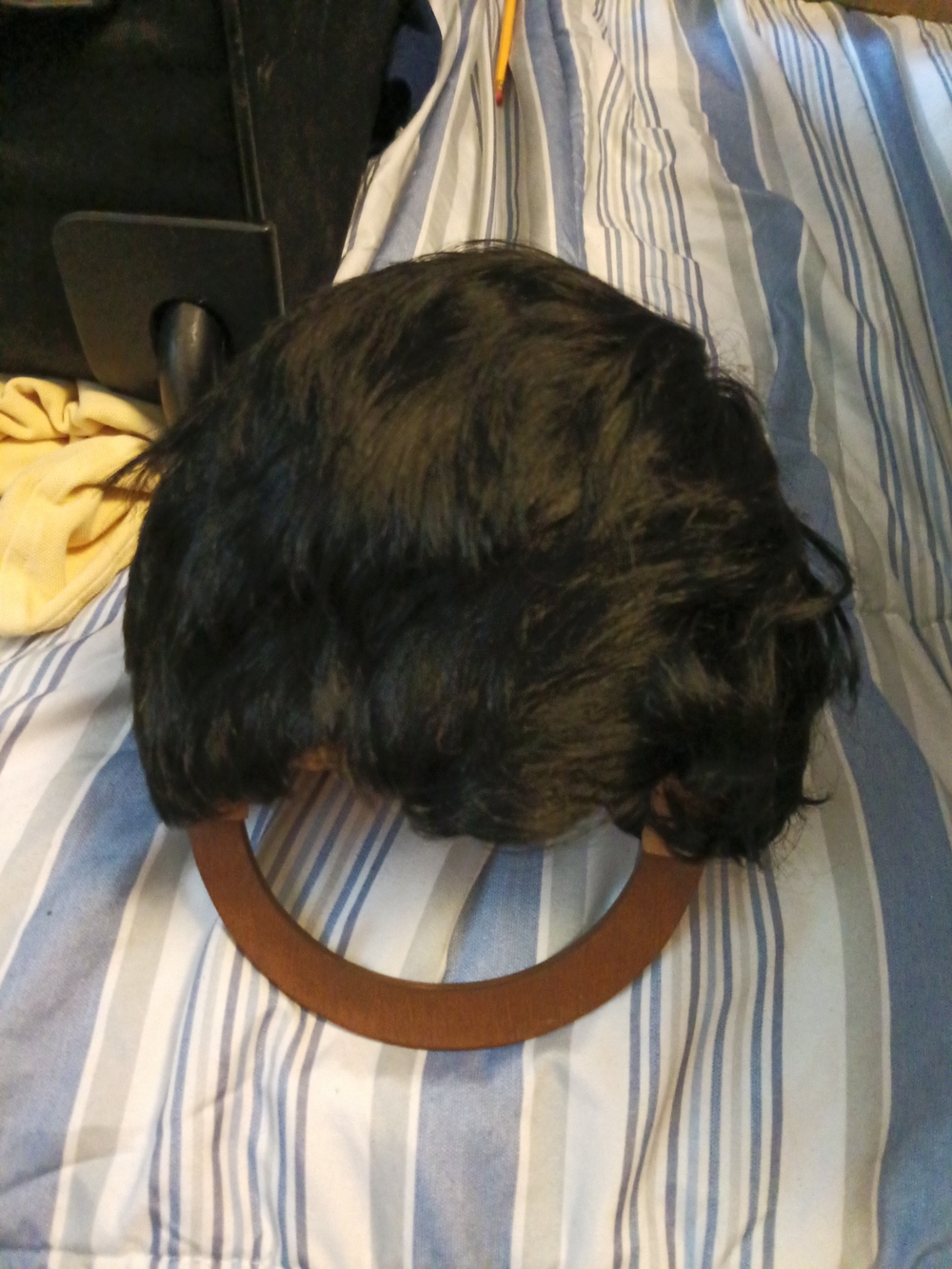 Black Faux Hair Headband - Sleek Hairpiece Accent
